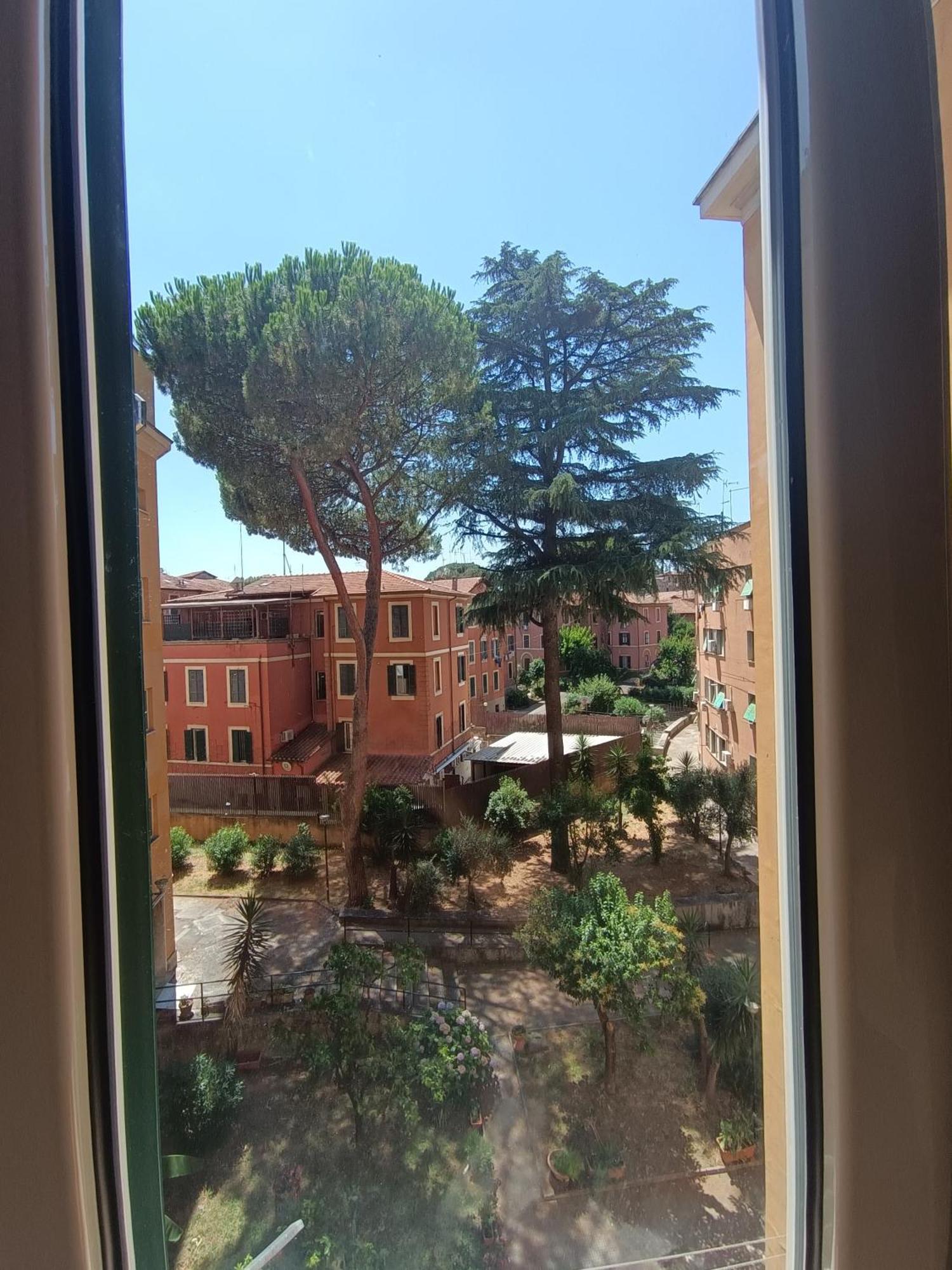 Casa Vacanze Garbatella Rome Luaran gambar